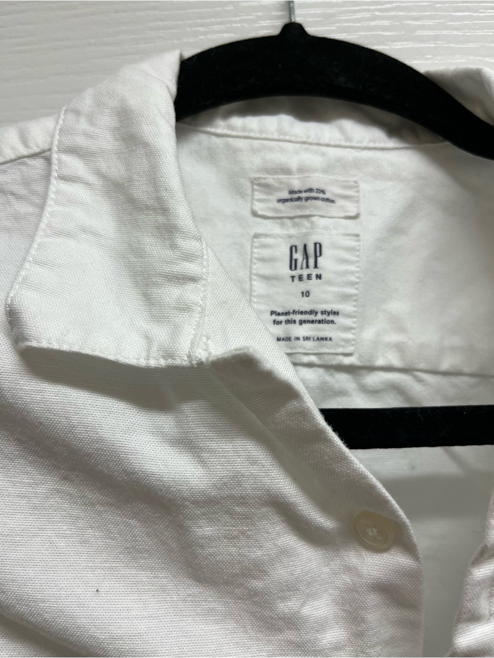 GAP Teen White Button-Up Shirt - Classic Collared Boy’s Shirt